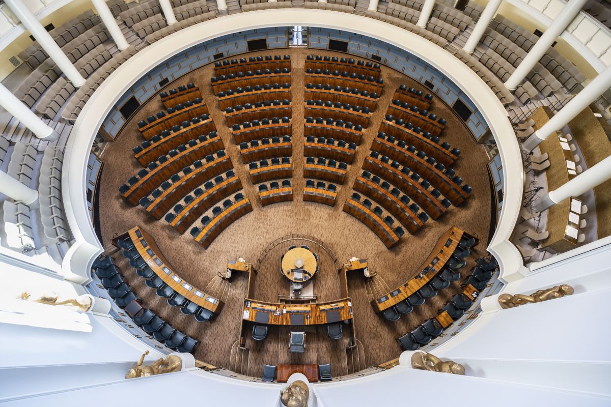 Kuulumisia eduskunnasta 50/2025